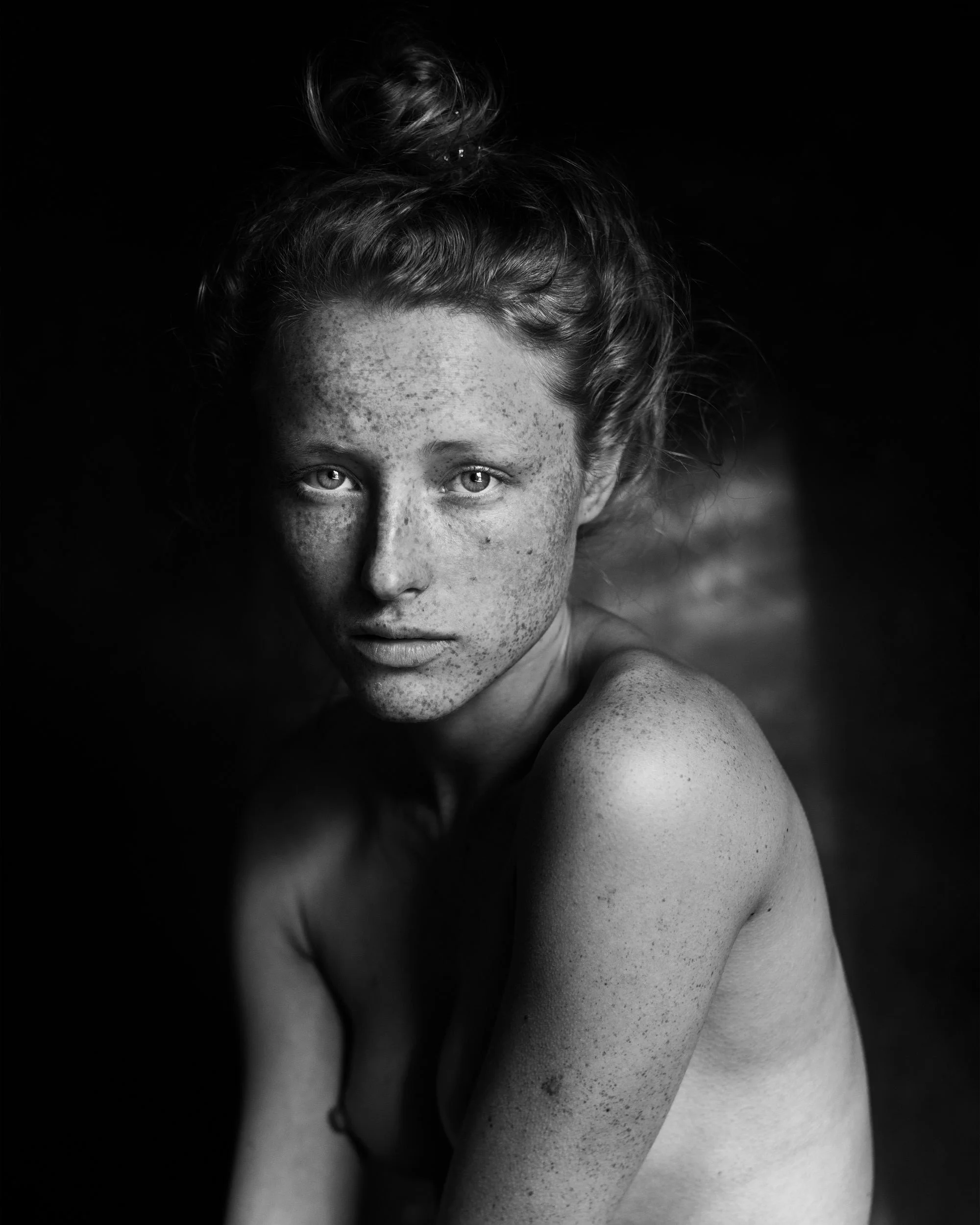 Black and white stories, Viktorija
